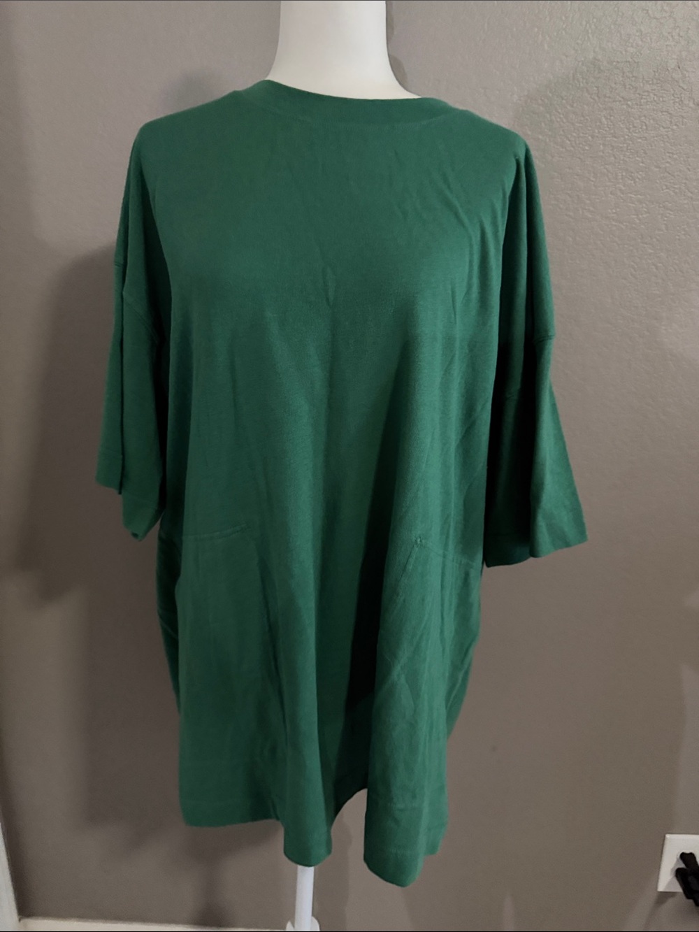 Casual Emerald Green Mini Dress with Short Sleeves